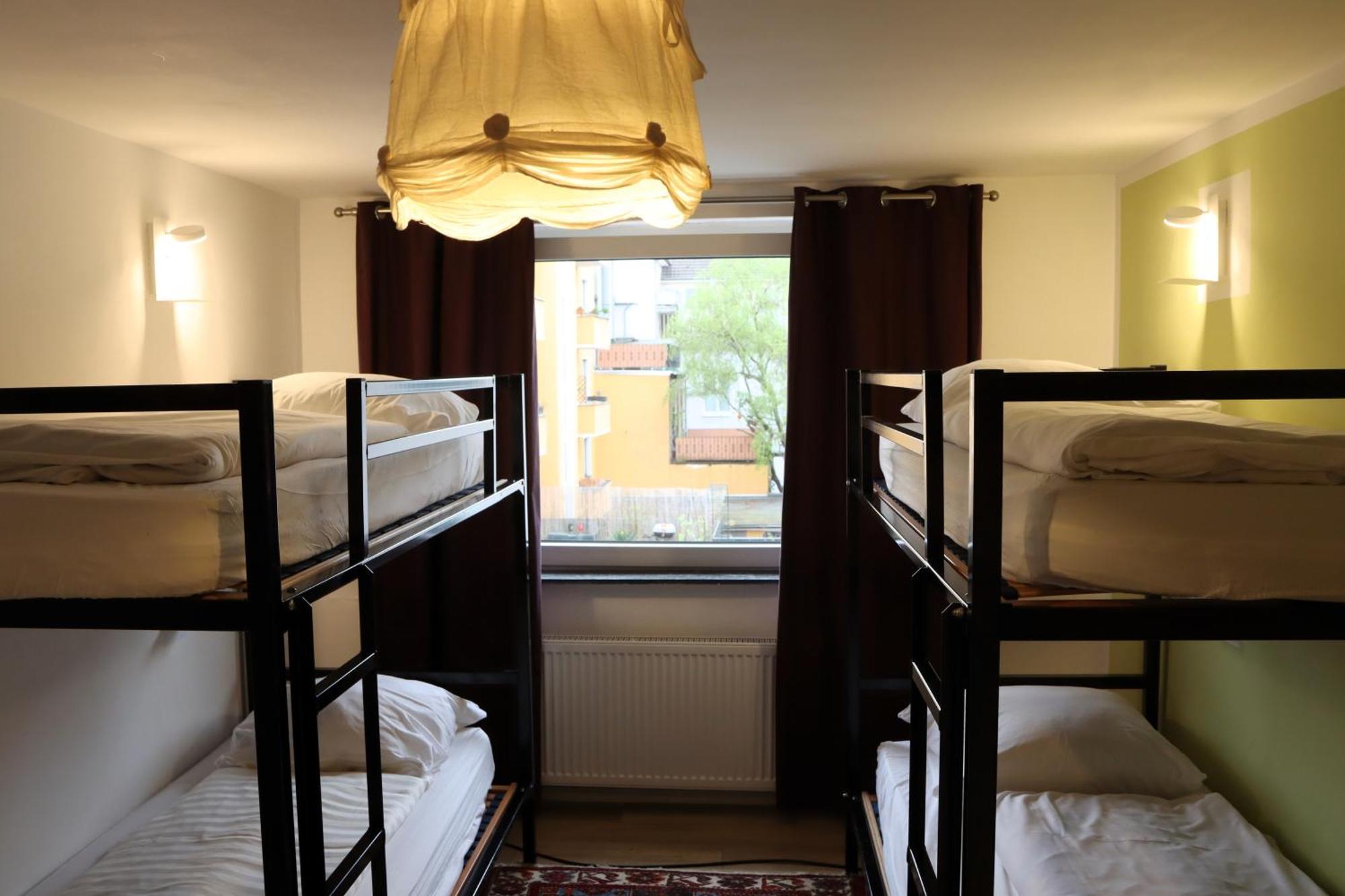 Weltempfaenger Backpacker Hostel Koln Bagian luar foto