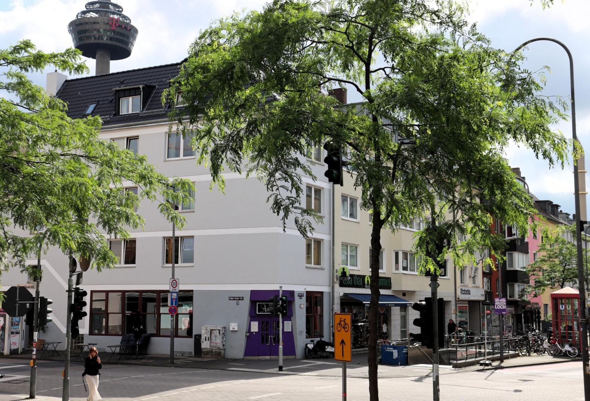 Weltempfaenger Backpacker Hostel Koln Bagian luar foto