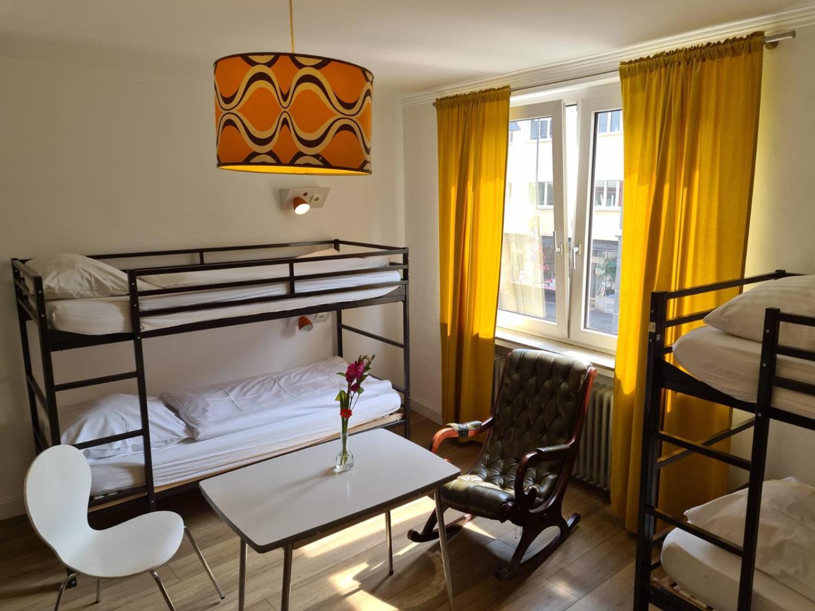 Weltempfaenger Backpacker Hostel Koln Bagian luar foto