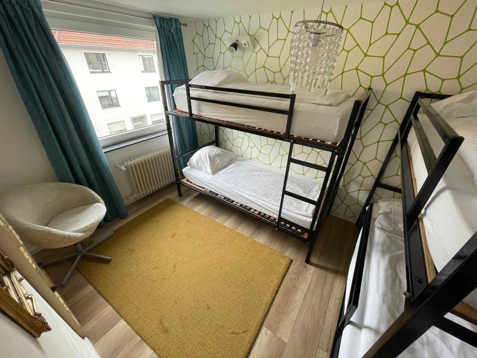 Weltempfaenger Backpacker Hostel Koln Bagian luar foto