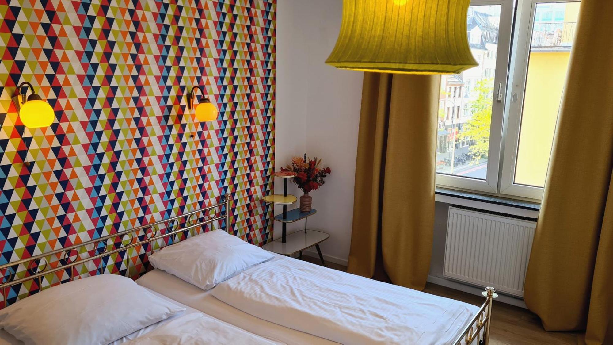 Weltempfaenger Backpacker Hostel Koln Bagian luar foto